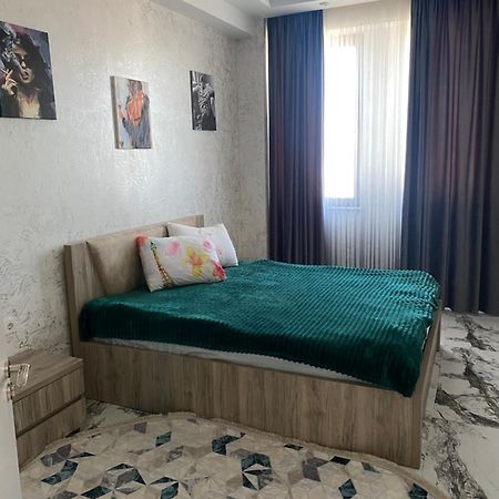 Апартамент От Ольги Kobuleti Exterior photo