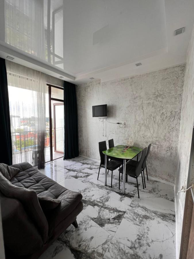 Апартамент От Ольги Kobuleti Exterior photo